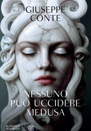 Nessuno Pu? Uccidere Medusa fronte